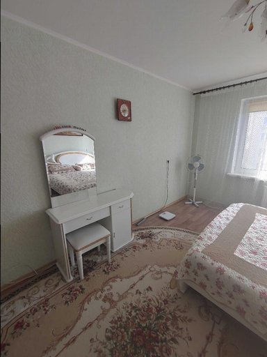 Продажа 2 кімнатної квартири на Почаївська вулиця 6