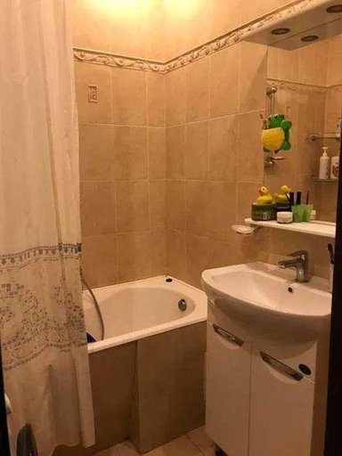Продажа 3 кімнатної квартири на Степана Чобану улица 18
