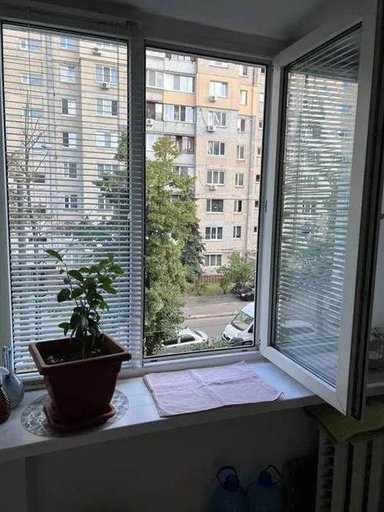Продажа 1 кімнатної квартири на Ананасна вулиця 17