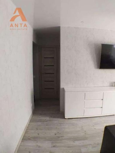 Продажа 3 кімнатної квартири на Кооперативна вулиця 10