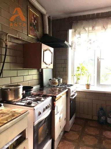 Продажа 1 кімнатної квартири на улица Зодчих 64
