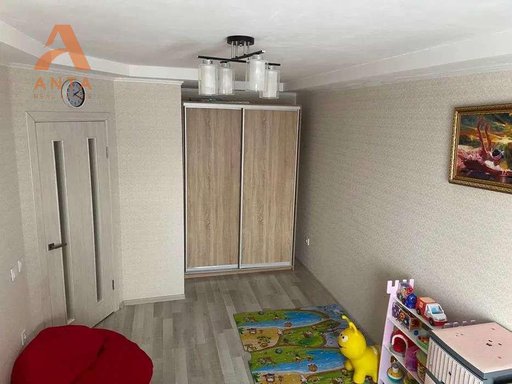 Продажа 1 кімнатної квартири на улица Зои Гайдай 4