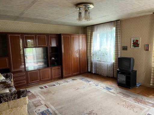 Продажа 3 кімнатної квартири на Ростиславская улица 11