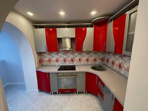 Продажа 3 кімнатної квартири на Бережанська вулиця 10