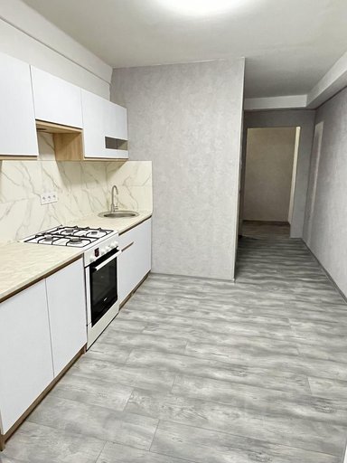 Продажа 1 кімнатної квартири на Робітнича вулиця 9