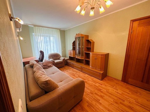 Продажа 3 кімнатної квартири на улица Генерала Геннадия Воробьёва 3
