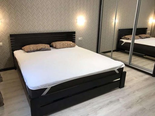 Продажа 3 кімнатної квартири на Центральна вулиця 23