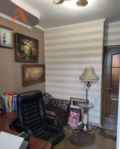 Продажа 3 кімнатної квартири на Лугова вулиця 30-А