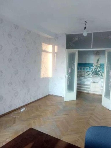 Продажа 3 кімнатної квартири на Лаврська вулиця 13