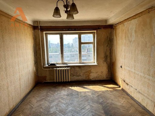Продажа 3 кімнатної квартири на Кирилівська вулиця 3