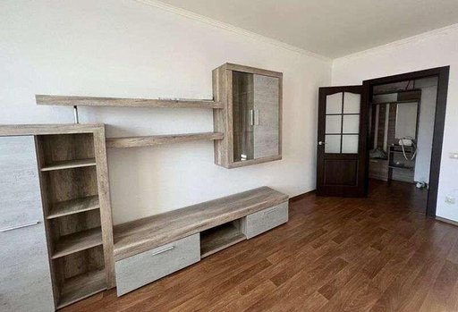 Продажа 1 кімнатної квартири на улица Александра Махова 1-Б