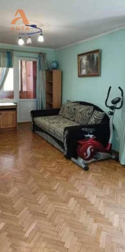 Продажа 3 кімнатної квартири на вулиця Старицької-Черняхівської 3
