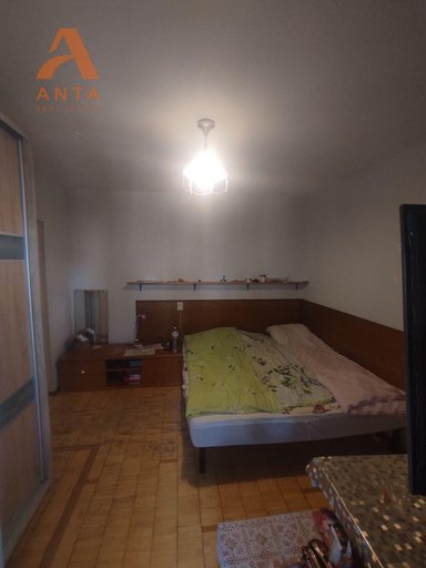 Продажа 2 кімнатної квартири на Лисичанський провулок 10