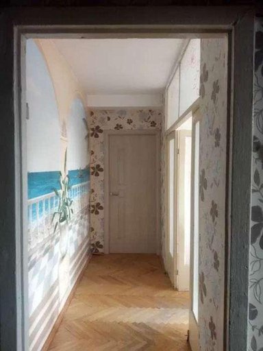 Продажа 3 кімнатної квартири на Лаврська вулиця 13