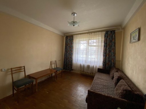 Продажа 2 кімнатної квартири на Березняковская улица 4