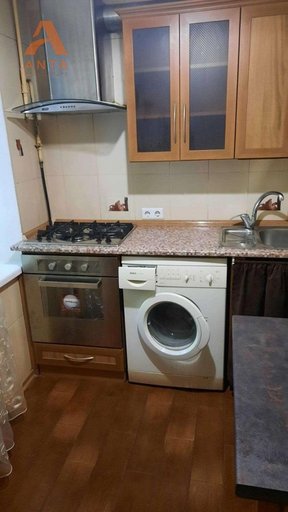 Продажа 3 кімнатної квартири на Диканський провулок 3