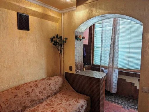 Продажа 1 кімнатної квартири на Михайлівський провулок 14