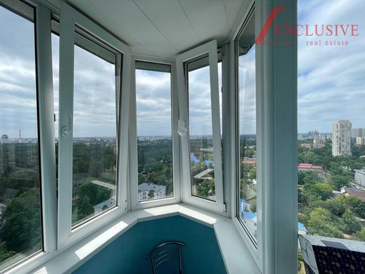 Продажа 3 кімнатної квартири на Шовковична вулиця 36/7
