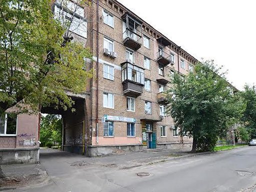 Продажа 3 кімнатної квартири на проспект Любомира Гузара 1-3