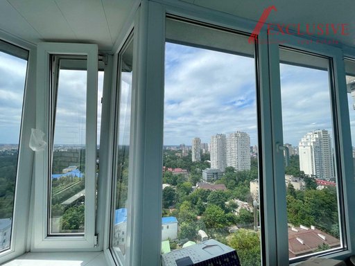 Продажа 3 кімнатної квартири на Шовковична вулиця 36/7