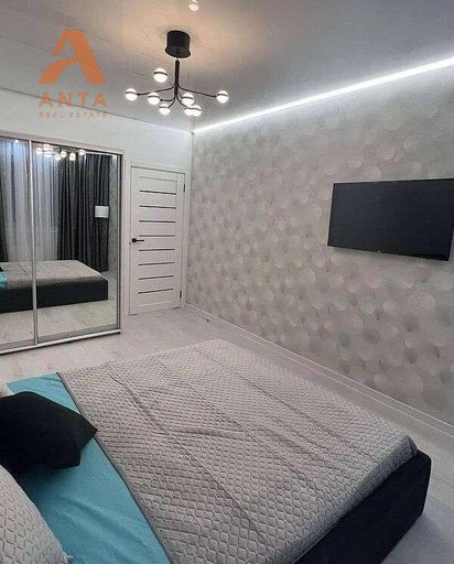 Продажа 2 кімнатної квартири на Західна вулиця 14