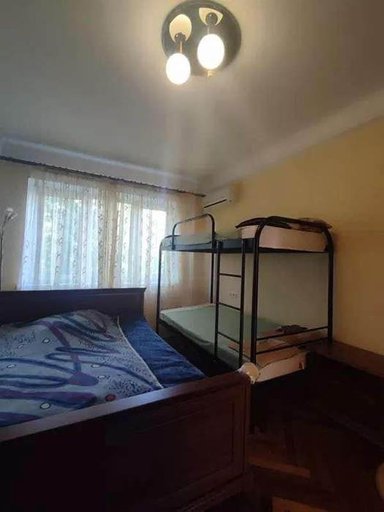 Продажа 2 кімнатної квартири на улица Петра Вершигоры 1