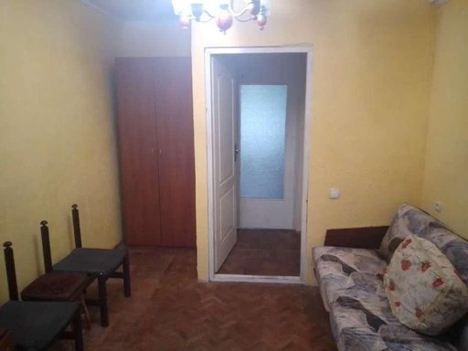 Продажа 3 кімнатної квартири на Слобожанська вулиця 11