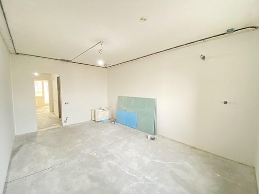 Продажа 1 кімнатної квартири на улица Ивана Франко 12