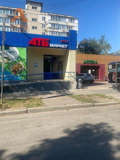 Продажа 1 кімнатної квартири на улица Строителей 13