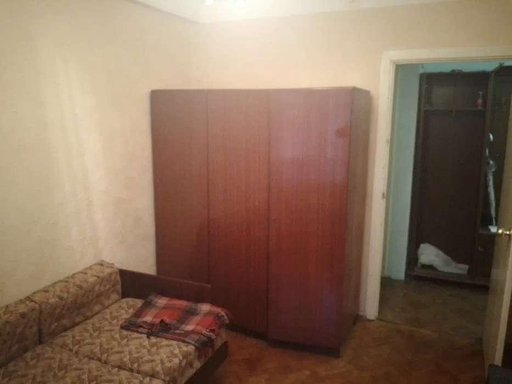 Продажа 3 кімнатної квартири на Слобожанська вулиця 11