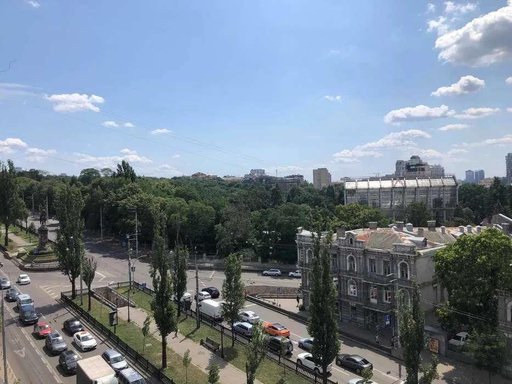 Продажа 1 кімнатної квартири на вулиця Богдана Хмельницького 45