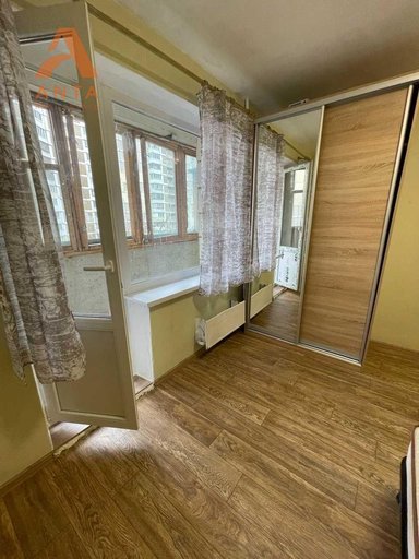 Продажа 1 кімнатної квартири на Сосницька вулиця 7