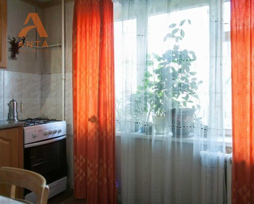 Продажа 2 кімнатної квартири на улица Строителей 16