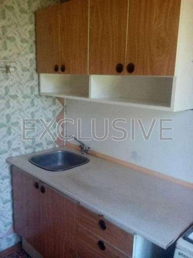 Продажа 3 кімнатної квартири на Квіткова вулиця 98