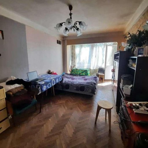 Продажа 2 кімнатної квартири на Закарпатська вулиця 14