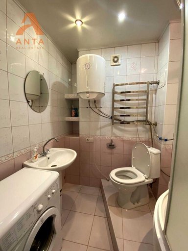 Продажа 1 кімнатної квартири на улица Богдана Хмельницкого 37