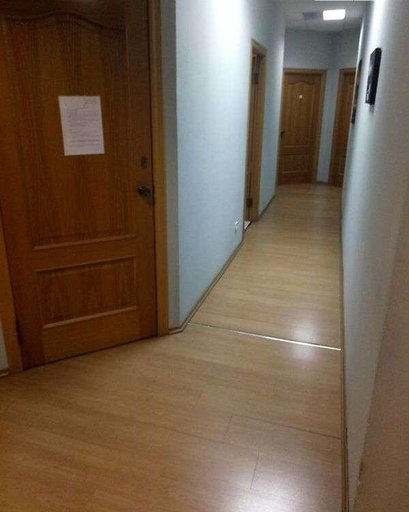 Продажа 5 кімнатної квартири на Вічова вулиця 1