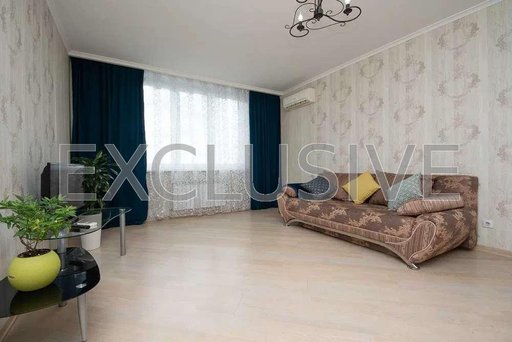 Продажа 1 кімнатної квартири на Гуцульська вулиця 15