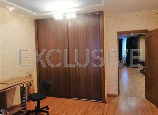 Продажа 3 кімнатної квартири на улица Академика Ефремова 3