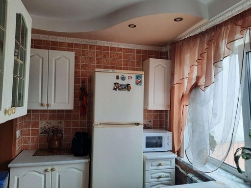 Продажа 3 кімнатної квартири на проспект Академика Глушкова 24