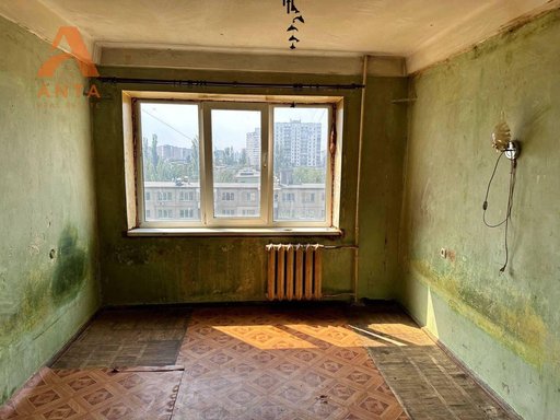 Продажа 3 кімнатної квартири на Кирилівська вулиця 3