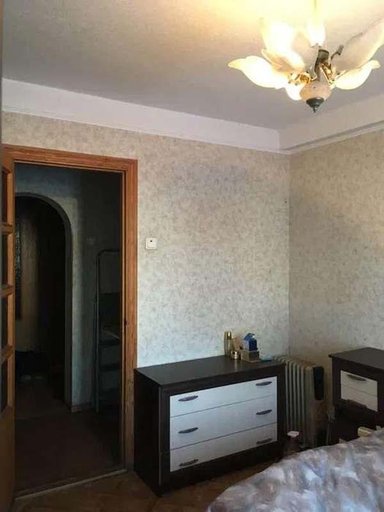 Продажа 3 кімнатної квартири на Набережно-Хрещатицька вулиця 11