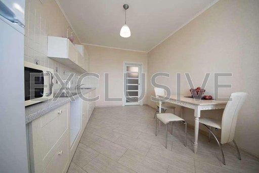 Продажа 1 кімнатної квартири на Закарпатська вулиця 12