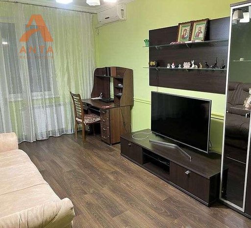 Продажа 3 кімнатної квартири на Ігорівська вулиця 12