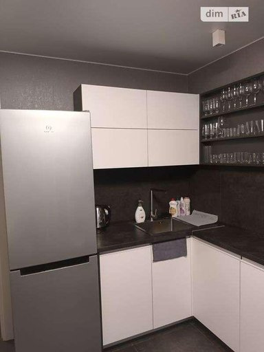 Продажа 1 кімнатної квартири на 4-та вулиця 8