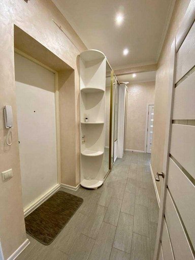 Продажа 2 кімнатної квартири на вулиця Генерала Момота 45-А