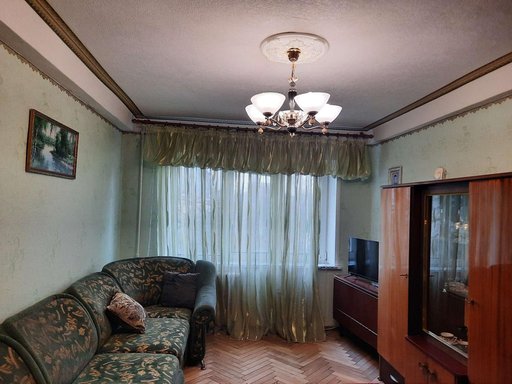 Продажа 3 кімнатної квартири на проспект Академика Глушкова 24