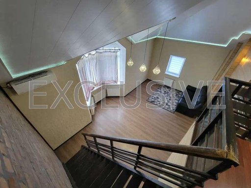 Продажа 3 кімнатної квартири на Новопирогівська вулиця 31