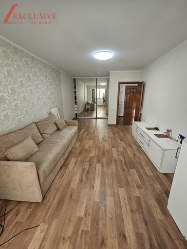 Продажа 1 кімнатної квартири на Гуцульська вулиця 12