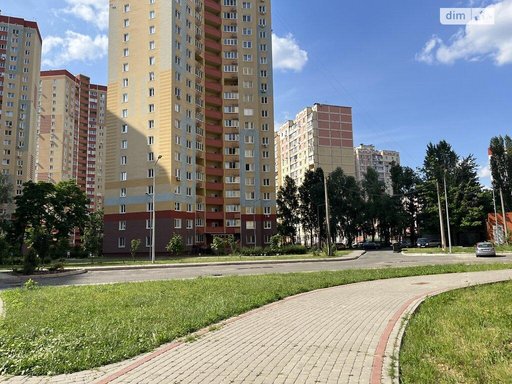 Продажа 1 кімнатної квартири на Планерна вулиця 25